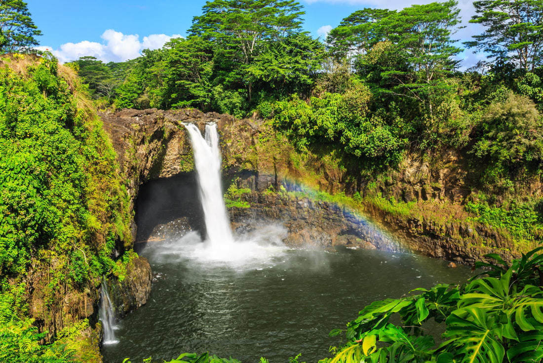 Hawaii, Rainbow Falls in Hilo. Wailuku River State Park 2000pc Puzzle