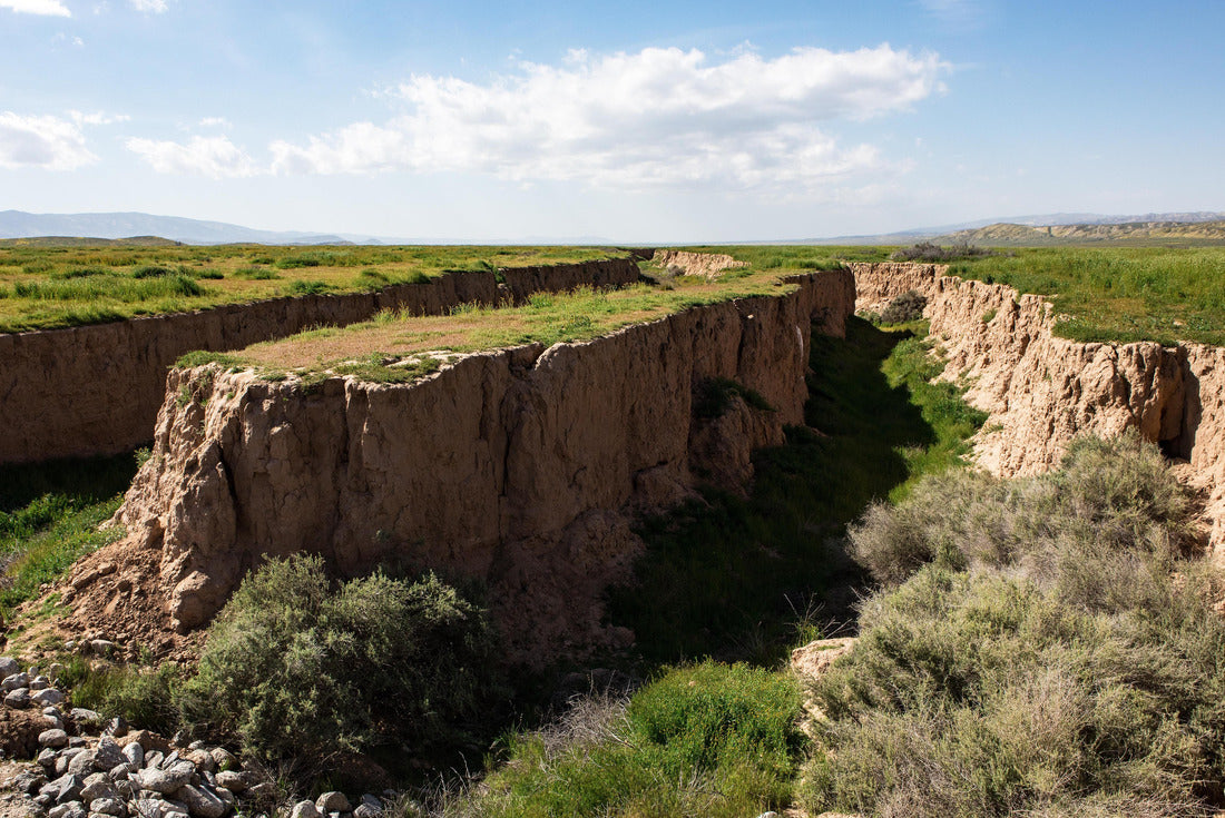 San Andreas Fault crossing the Carrizo Plain National Monument in Southern California. 2000pc Puzzle