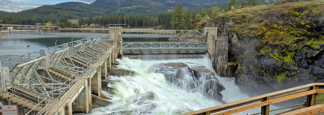 Water flowing through the Post Falls Dam in Post Falls, Idaho 1000pc Panoramic Puzzle