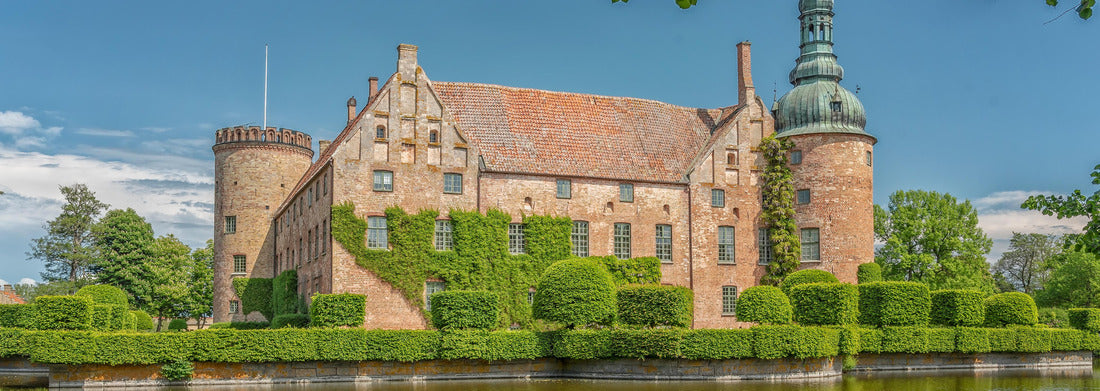 Noah Jigsaw Puzzle Vittskovle Castle is a castle in Kristianstad Municipality, Scania, in southern Sweden. It is one of the best-preserved Renaissance castles in the Nordic countries panorama 1000 pieces