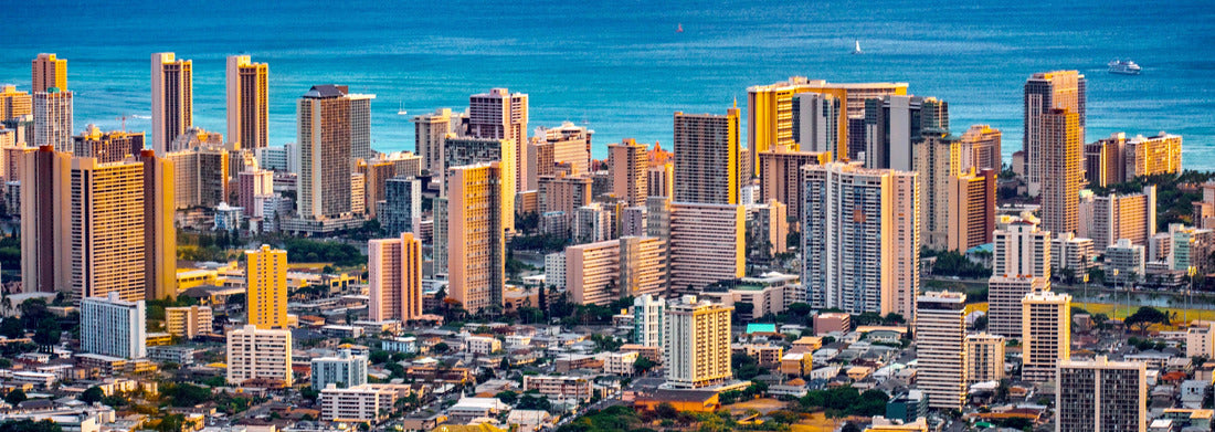 Noah Jigsaw Puzzle Cityscape of Honolulu city and Waikiki beach with blue ocean and bright reflection from sunset sky to buildings of Ualaka'a View of Tantalus Mountain in Honolulu, Oahu, Hawaii USA panorama 1000 pieces