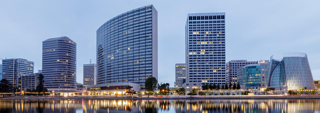 Noah Jigsaw Puzzle Downtown Oakland and Lake Merritt Reflections at Twilight. Oakland, Alameda County, California, USA panorama 1000 pieces