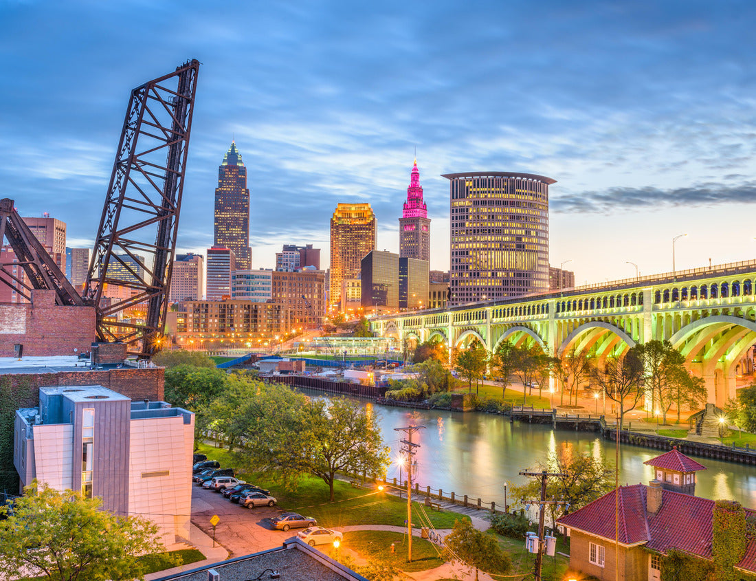Noah Jigsaw Puzzle Cleveland, Ohio, USA city skyline over the Cuyahoga River 1000 pieces