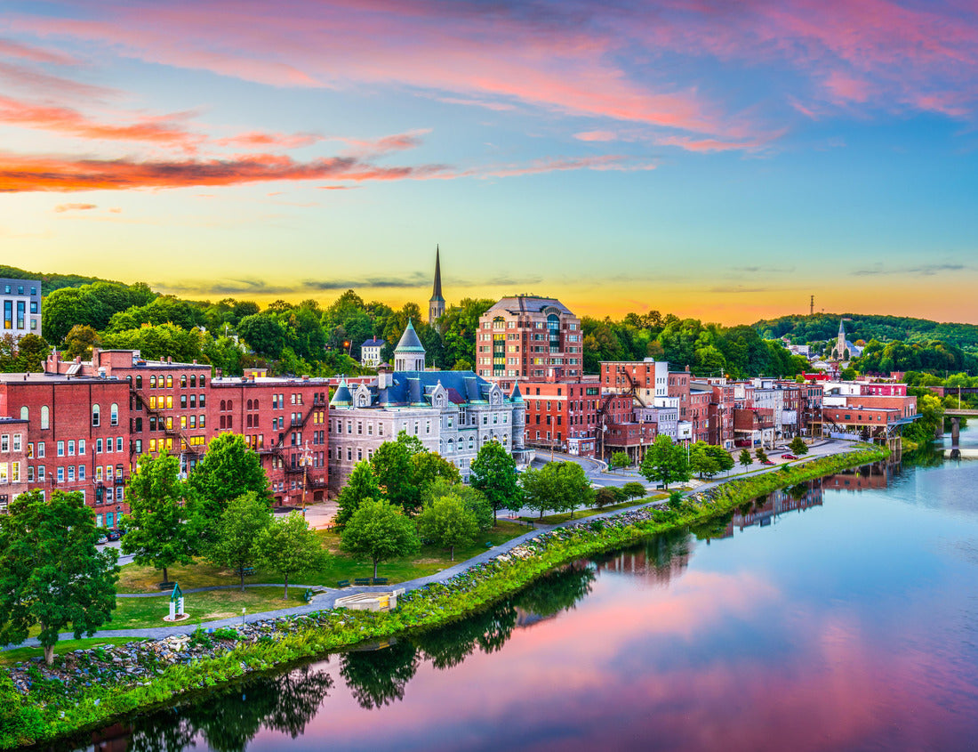 Noah Jigsaw Puzzle Augusta, Maine, USA downtown skyline on the Kennebec River 1000 pieces