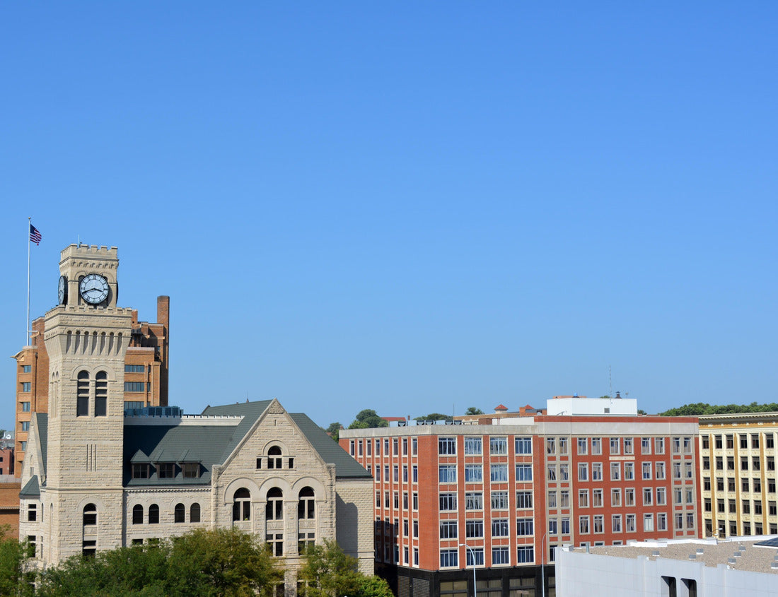 Noah Jigsaw Puzzle View of the city hall and buildings of downtown Sioux City, Iowa 1000 pieces