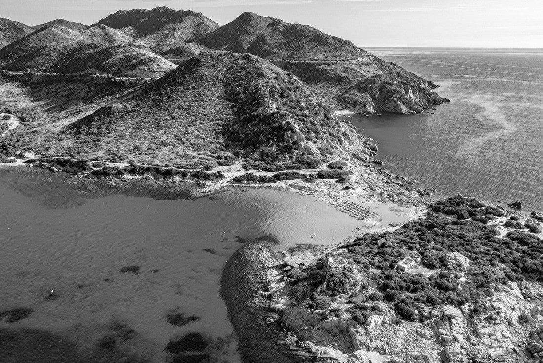 Costs of Sardinia: Punta Molentis peninsula. View of the beautiful beach of Punta Molentis, Villasimius, Sardinia, Italy. Beautiful cove with sandy beach at Punta Molentis, Sardinia Island, Italy 2000pc PuzzleBlack and White