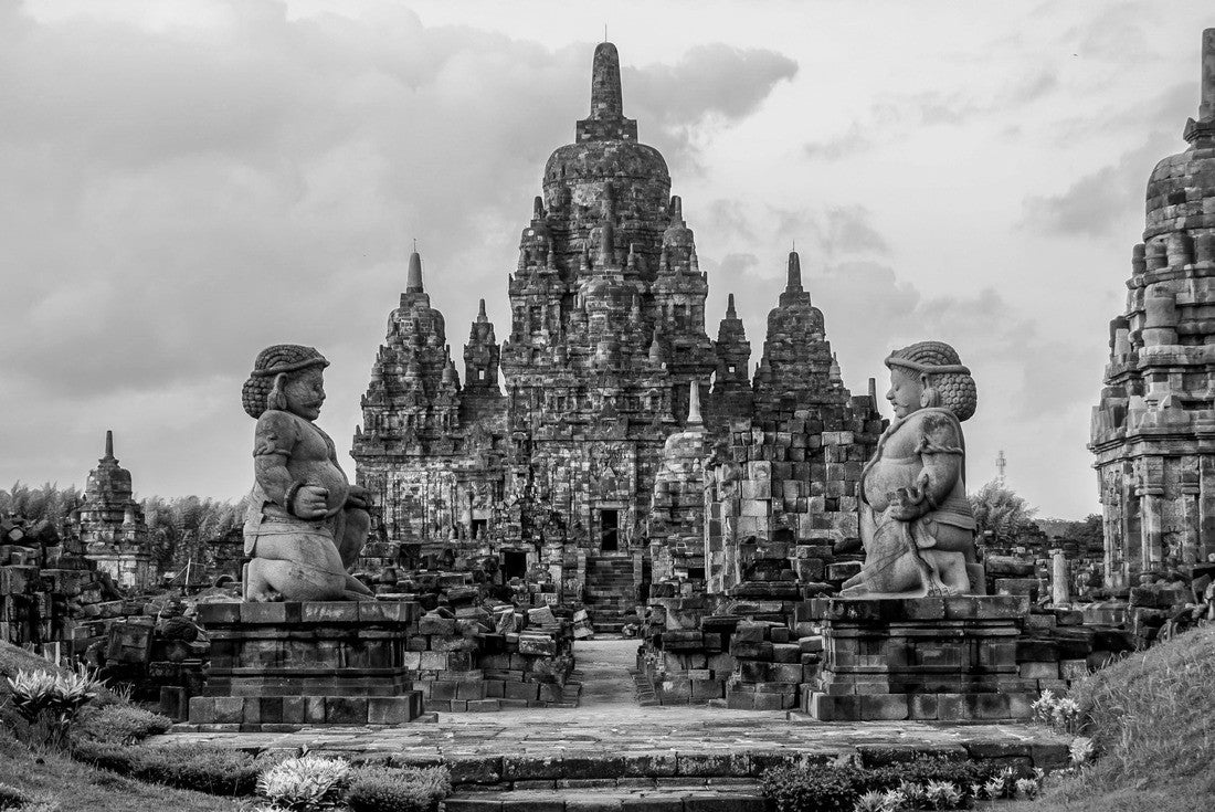 Noah Jigsaw Puzzle Prambanan - a huge complex of Hindu temples in Indonesia in black white 2000 pieces