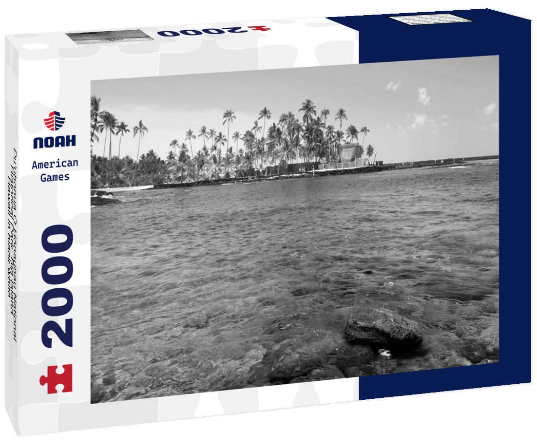 Pu'uhonua O Honaunau National Historical Park. Big Island Hawaii 2000pc PuzzleBlack and White