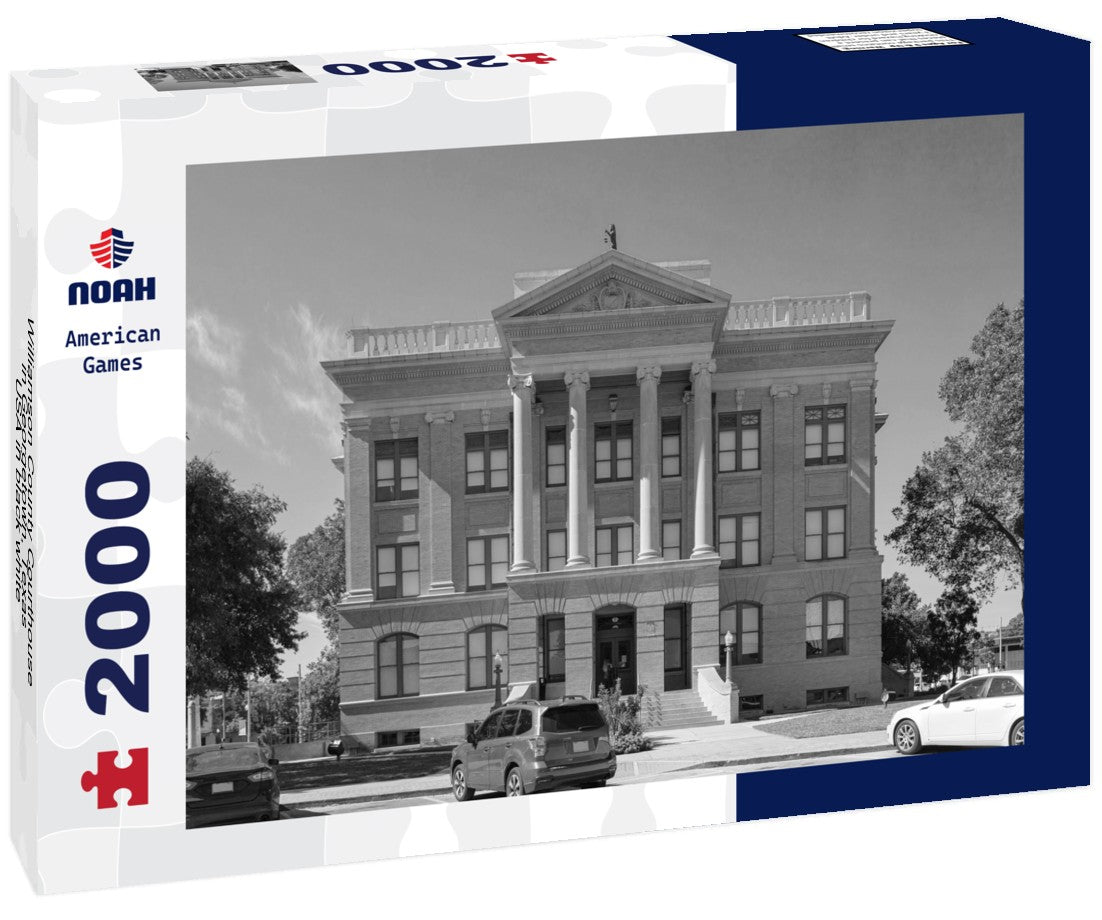 Williamson County Courthouse in Georgetown, Texas, USA 2000pc PuzzleBlack and White