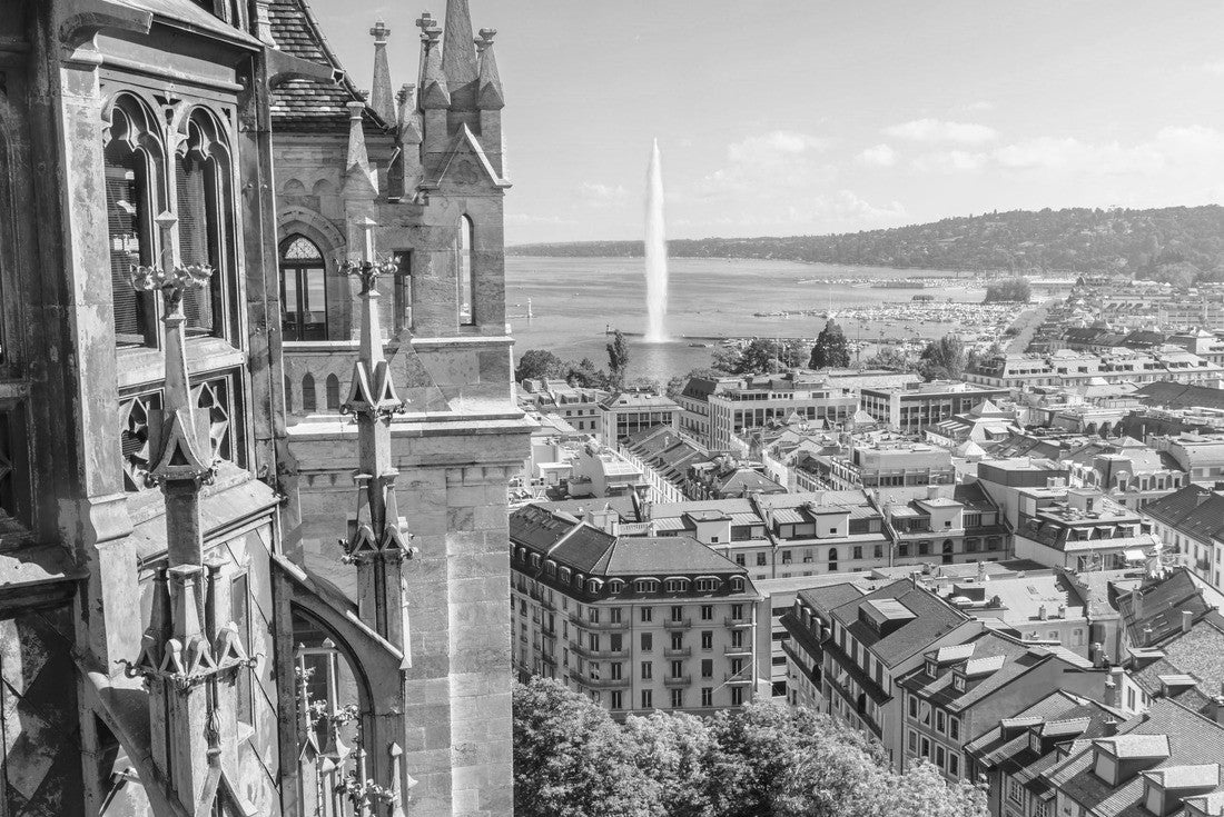 Noah Jigsaw Puzzle Geneva skyline, Lake Geneva, the Jet d'eau fountain, the bay, the harbor and the cathedral tower in black white 2000 pieces