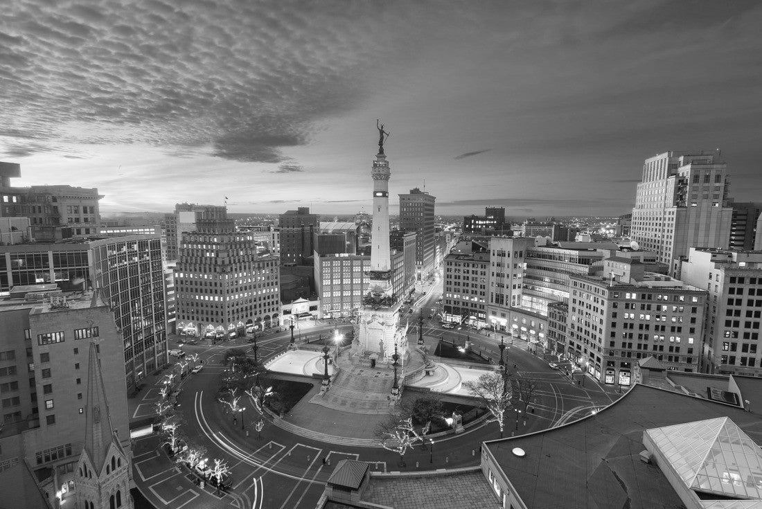 Noah Jigsaw Puzzle Indianapolis, Indiana, USA skyline over Monument Circle at dusk in black white 2000 pieces