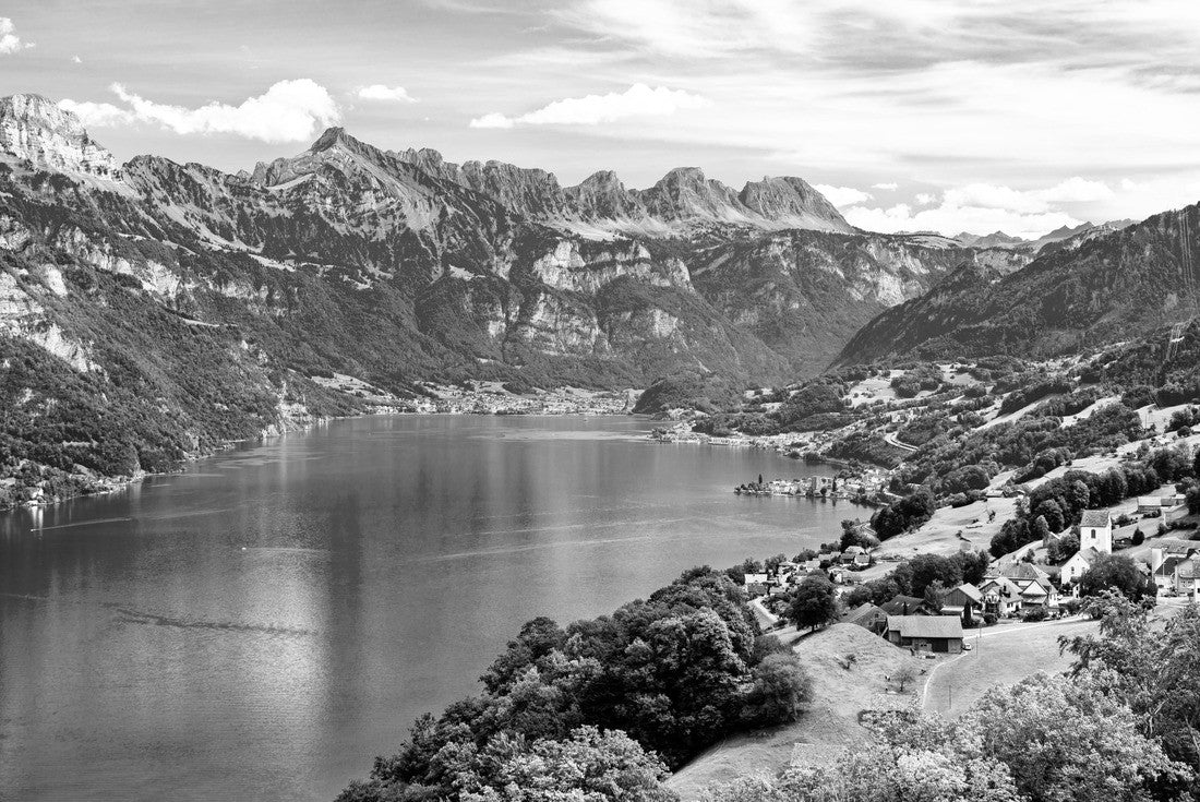 Noah Jigsaw Puzzle Landscape at Walensee Lake in Switzerland in black white 2000 pieces