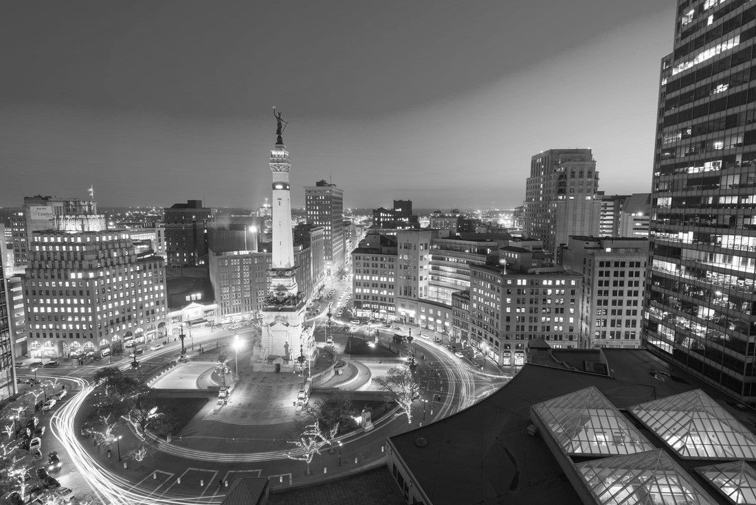 Indianapolis, Indiana, USA skyline over Monument Circle at night 2000pc PuzzleBlack and White