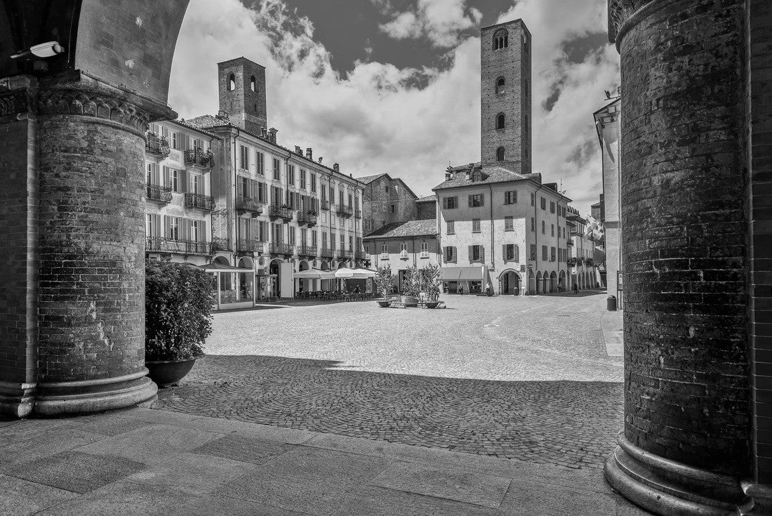 Noah Jigsaw Puzzle View of Kobelsteinplatz between old houses and medieval towers under the beautiful sky in Alba, Piedmont, northern Italy in black white 2000 pieces
