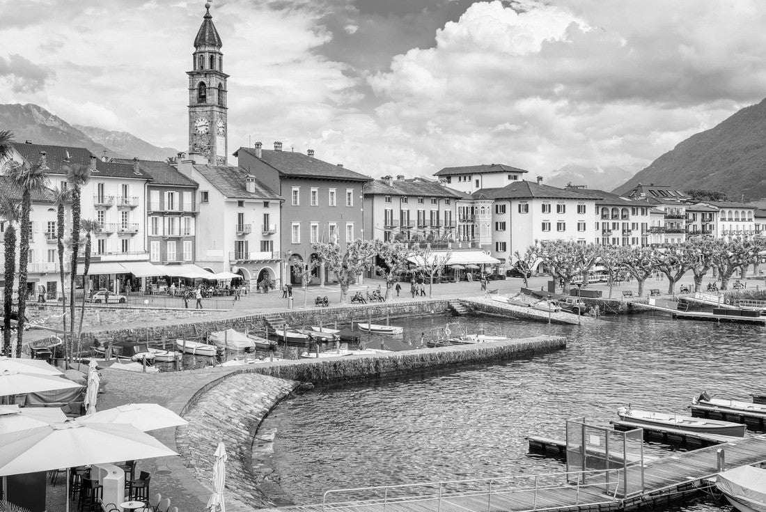 Noah Jigsaw Puzzle Colored traditional houses in the old town of Ascona on Lake Maggiore, Locarno, Switzerland in black white 2000 pieces