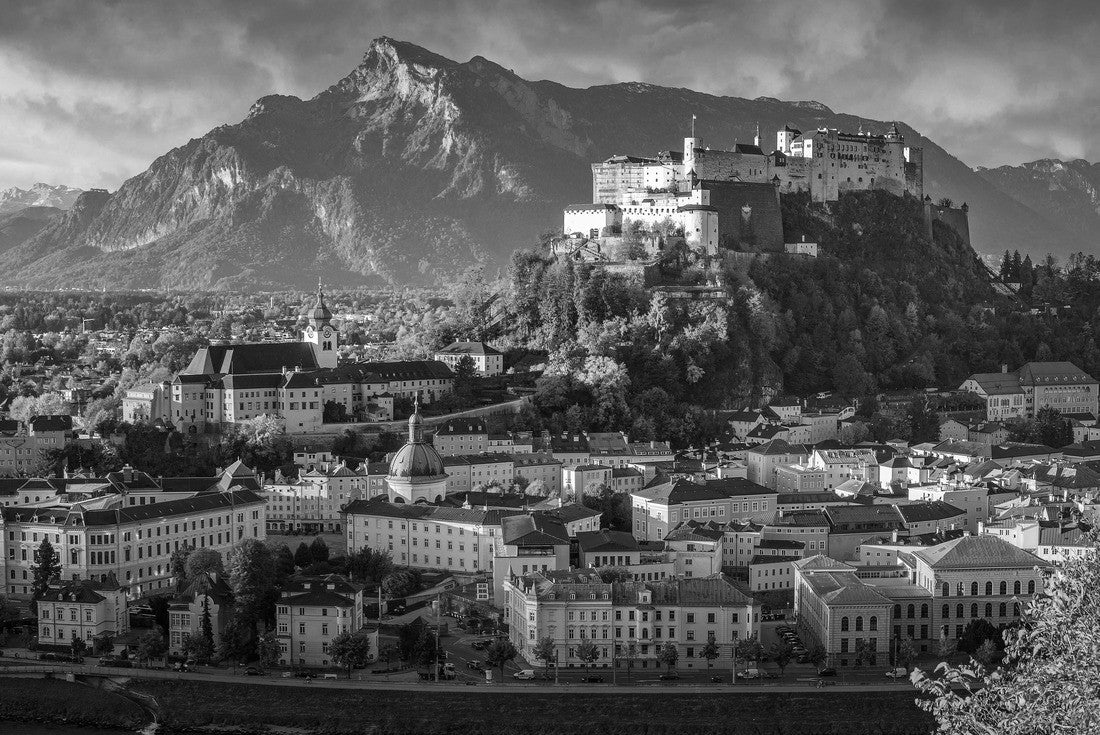 Colorful evening city. the historic city of Salzburg with the famous Hohensalzburg Fortress 2000pc PuzzleBlack and White