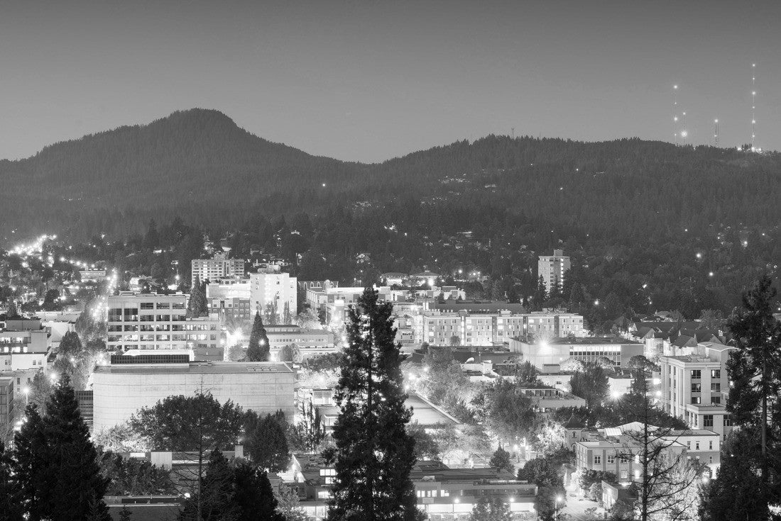 Eugene, Oregon, USA downtown cityscape at dusk 2000pc PuzzleBlack and White