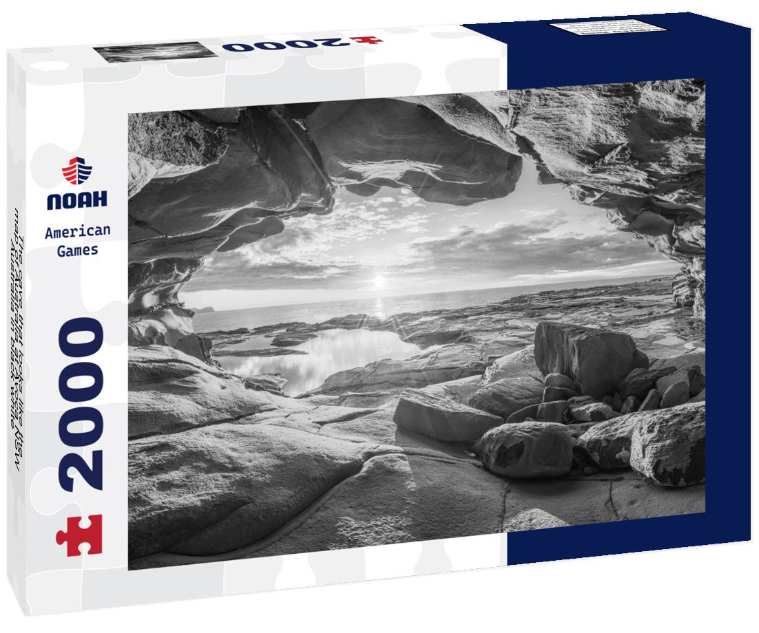 The cave that looks like the map of Australia at Avoca NSW Australia 2000pc PuzzleBlack and White