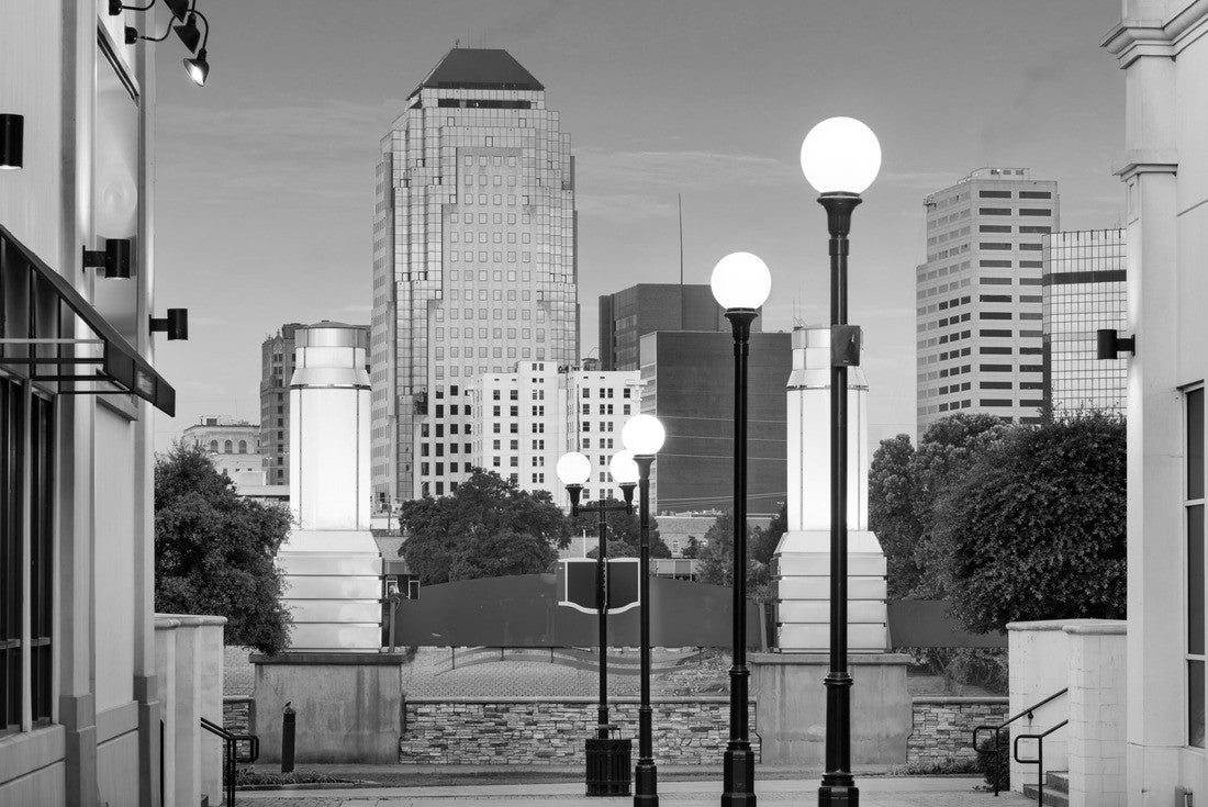 Shreveport, Louisiana, USA downtown cityscape and riverfront 2000pc PuzzleBlack and White
