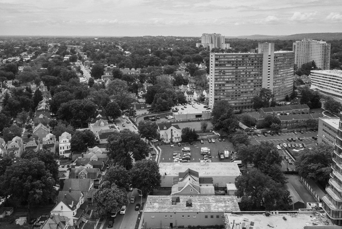 East Orange New Jersey 2000pc PuzzleBlack and White