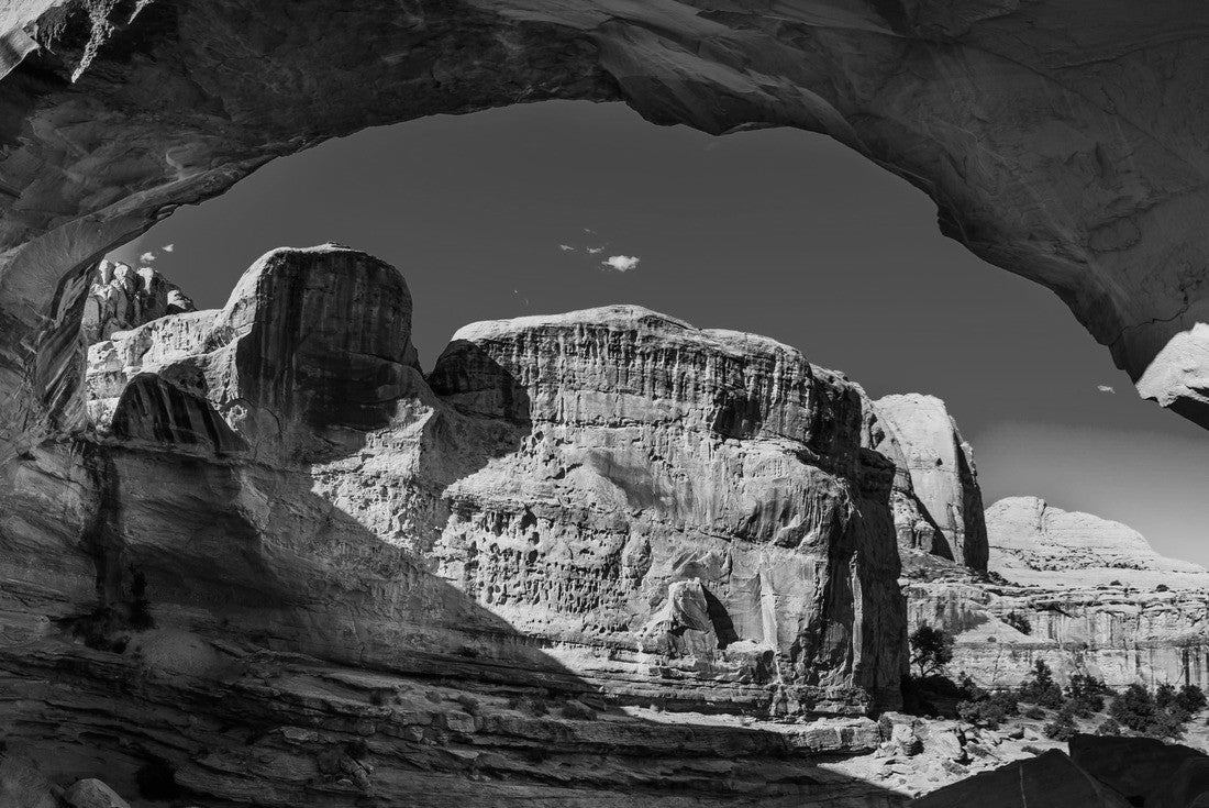 Natural rock arch or bridge Capital Reef National Park Utah USA 2000pc PuzzleBlack and White