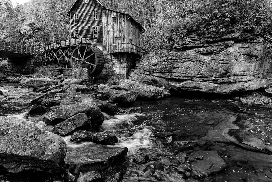 Glade Creek Grist Mill, Babcock State Park, Fayette County, West Virginia, USA 2000pc PuzzleBlack and White