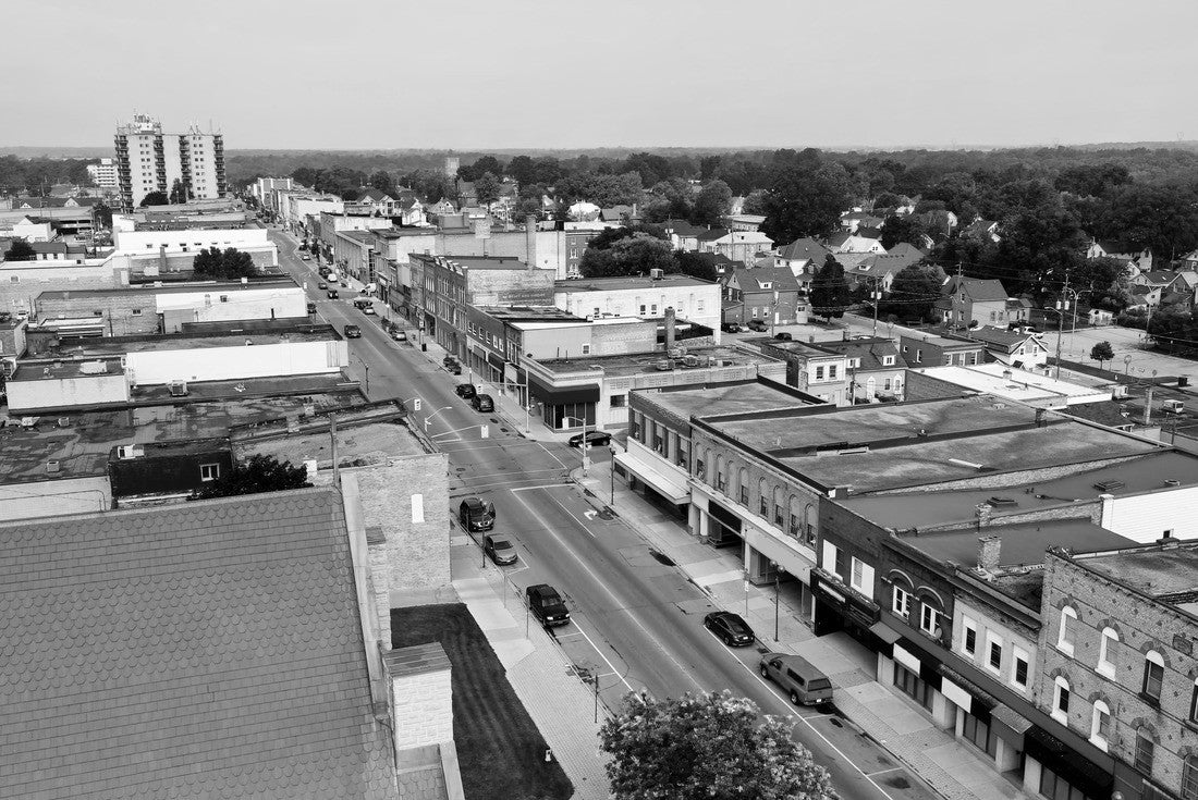Aerial view of St Thomas, Ontario, Canada, downtown 2000pc PuzzleBlack and White