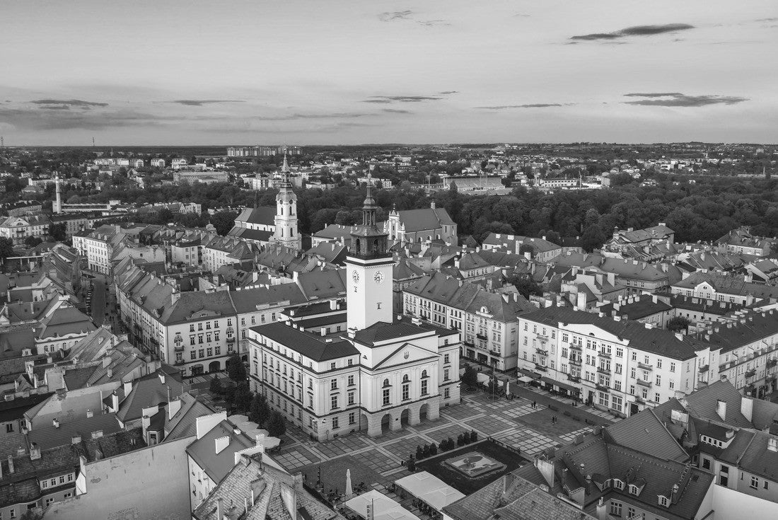 Summer evening in Kalisz Wielkopolski, Poland 2000pc PuzzleBlack and White