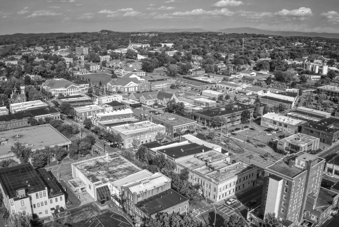 Downtown Cleveland, Tennessee 2000pc PuzzleBlack and White