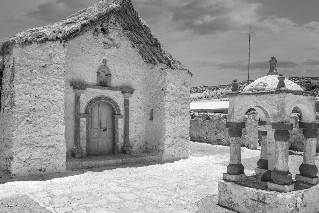 Small church from the 17th century in the village of Parinacota at 4,400 meters above sea level, in the Lauca National Park and on the high plateau of northern Chile 2000pc PuzzleBlack and White