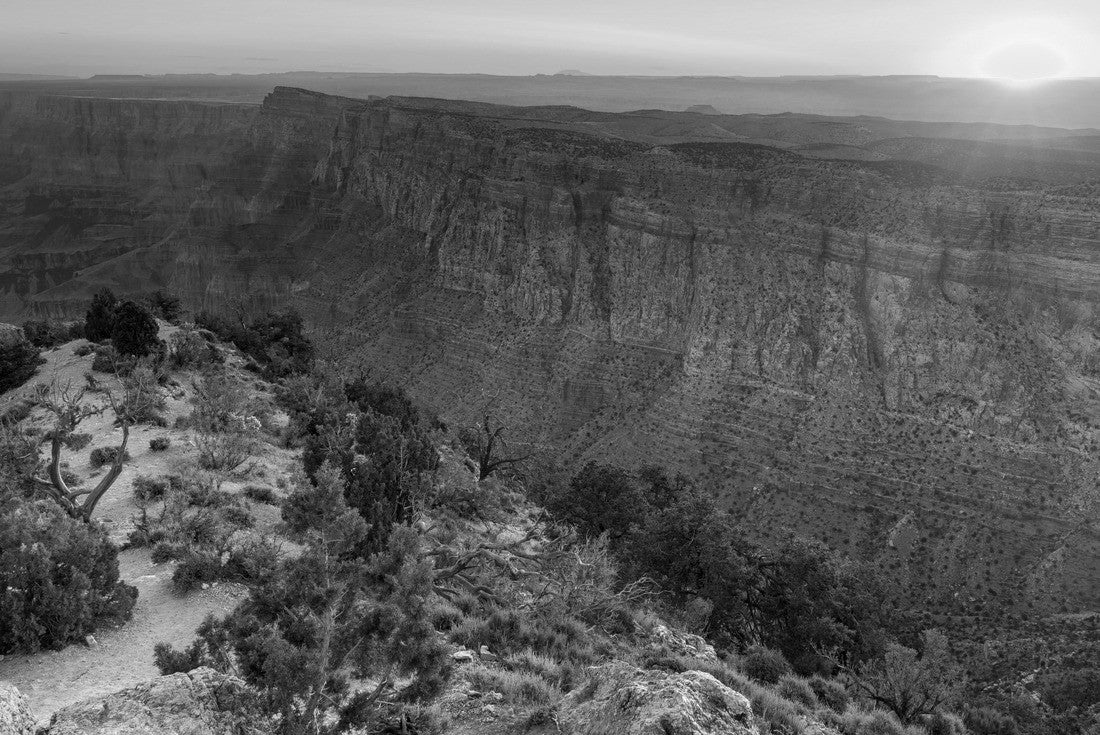 Grand Canyon National Park, in Arizona, USA, is home to much of the immense Grand Canyon, with its layered bands of red rock revealing millions of years of geological history 2000pc PuzzleBlack and White
