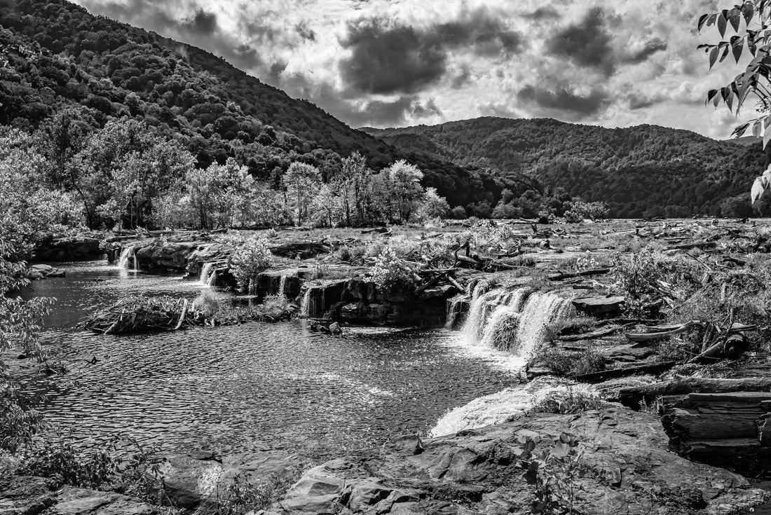 Noah Jigsaw Puzzle Sandstone Falls on the New River at New River Gorge National Park and Preserve during the Autumn leaf color change near Hinton, West Virginia in black white 2000 pieces