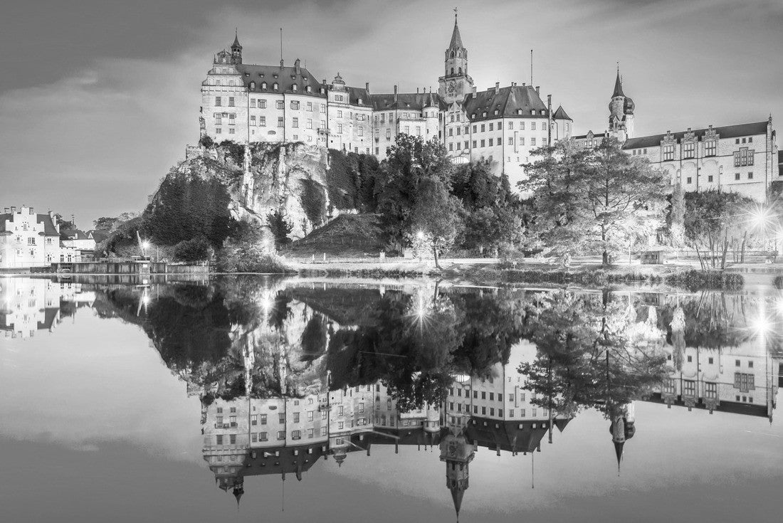 Sigmaringen, Germany. Baden-Württemberg and Sigmaringen Castle on the rock above the Danube 2000pc PuzzleBlack and White