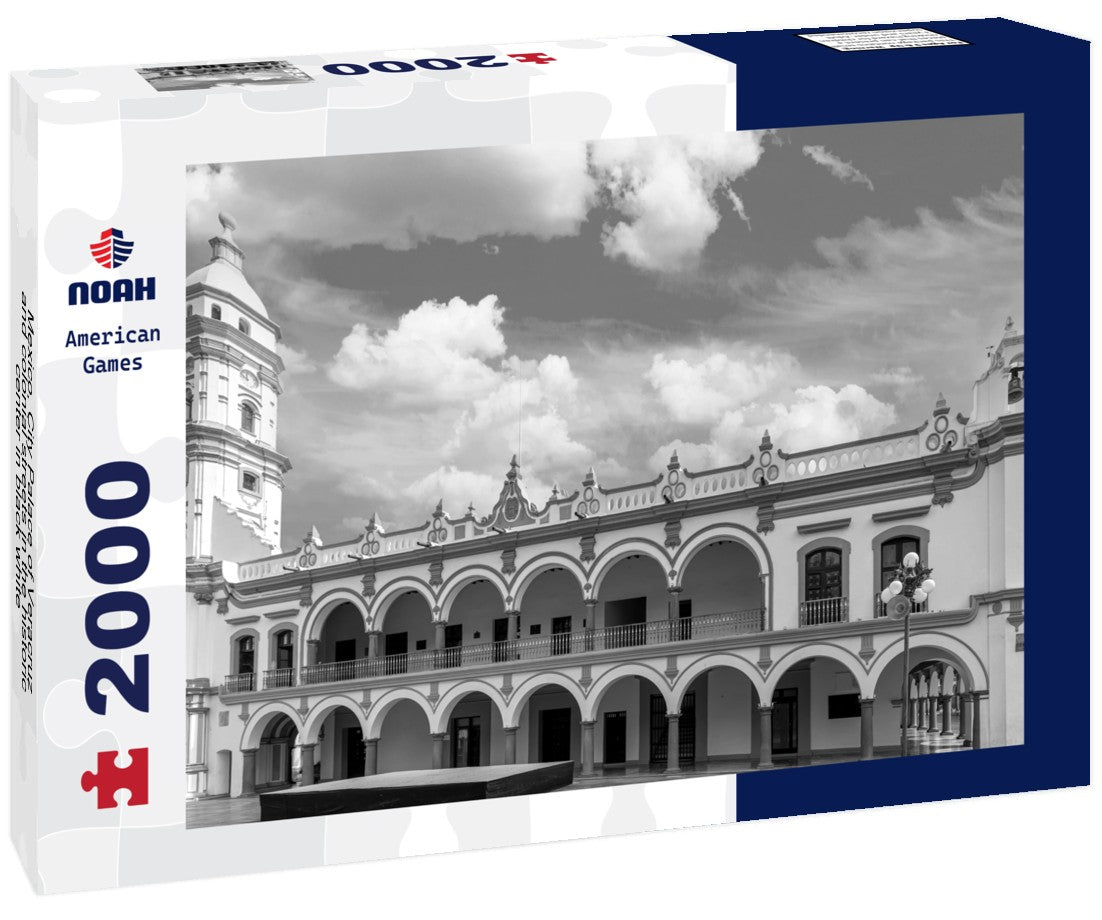 Mexico, City Palace of Veracruz and colonial streets in the historic center 2000pc PuzzleBlack and White
