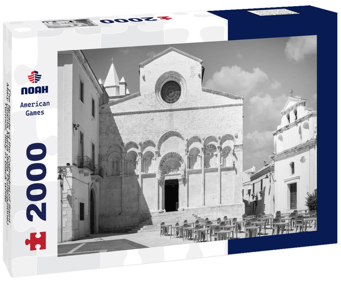 The facade of the Cathedral of Saint Mary (Santa Maria della Purificazione), Termoli, Italy 2000pc PuzzleBlack and White