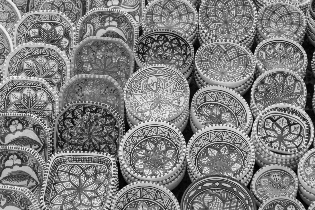 Noah Jigsaw Puzzle Arabic Ceramics, Made in Tunisia in black white 2000 pieces