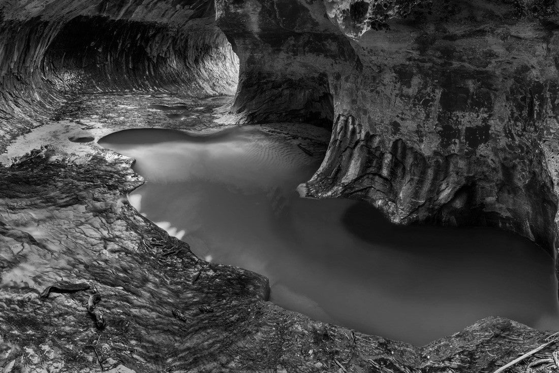 Noah Jigsaw Puzzle Subway, Zion national park, Utah in black white 2000 pieces