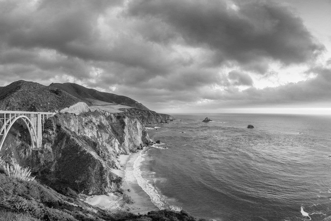the historic Bixby Creek Bridge along the world-famous Highway 1 in beautiful golden evening light at sunset with dramatic cloud cover in summer, Monterey County, California, USA 2000pc PuzzleBlack and White