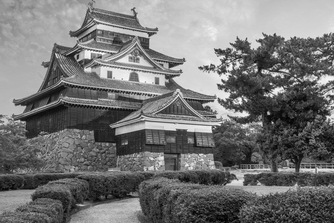Matsue, Shimane, Japan at Matsue Castle 2000pc PuzzleBlack and White