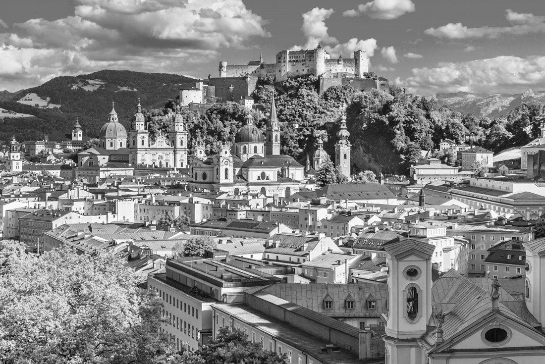 Beautiful view of the Salzburg skyline with Hohensalzburg Fortress Heirath in autumn, Salzburg, Austria 2000pc PuzzleBlack and White