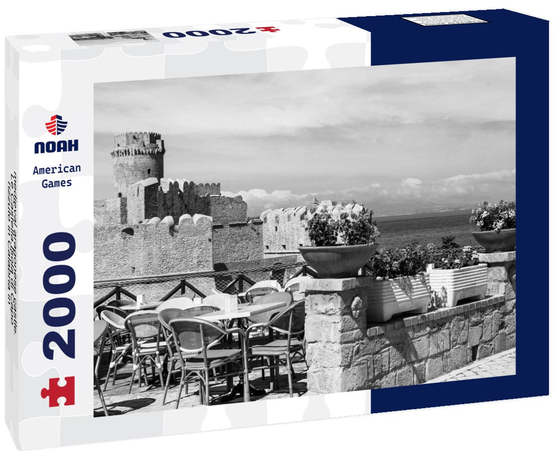 medieval aragonese castle. Le Castella.Isola di Capo rizzuto in Calabria 2000pc PuzzleBlack and White
