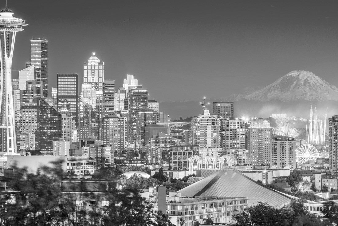 Seattle, Washington, USA downtown skyline at night with Mt. Rainier 2000pc PuzzleBlack and White