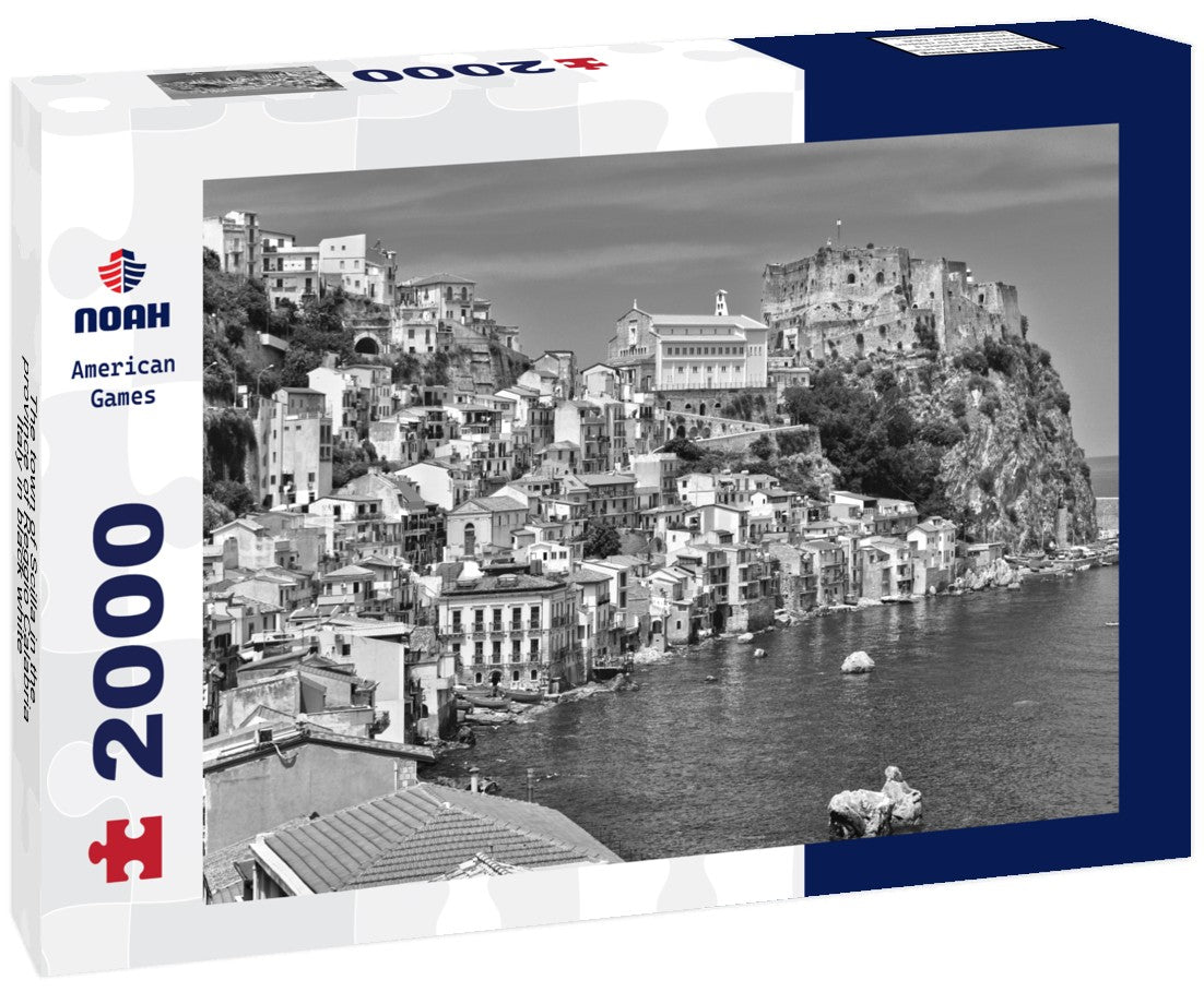 The town of Scilla in the province of Reggio Calabria, Italy 2000pc PuzzleBlack and White
