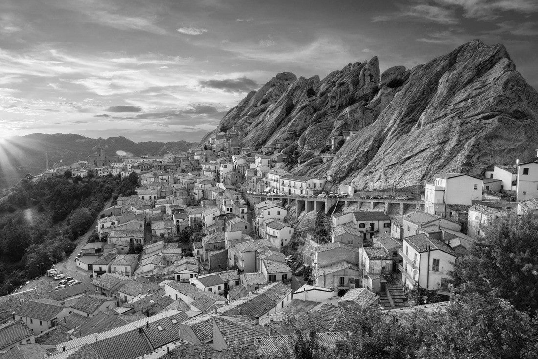 Pietrapertoza, Italy. Cityscape aerial image of medieval city of Pietrapertoza, Italy during beautiful sunset 2000pc PuzzleBlack and White