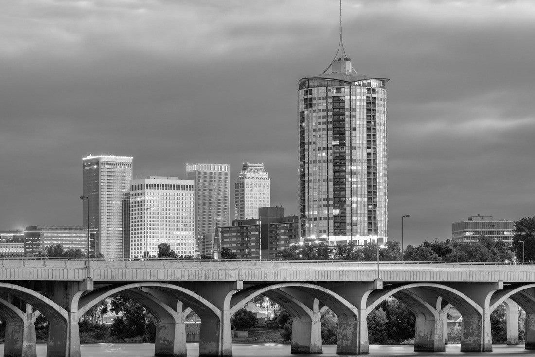 Tulsa, Oklahoma, USA downtown skyline on the Arkansas River at dusk 2000pc PuzzleBlack and White