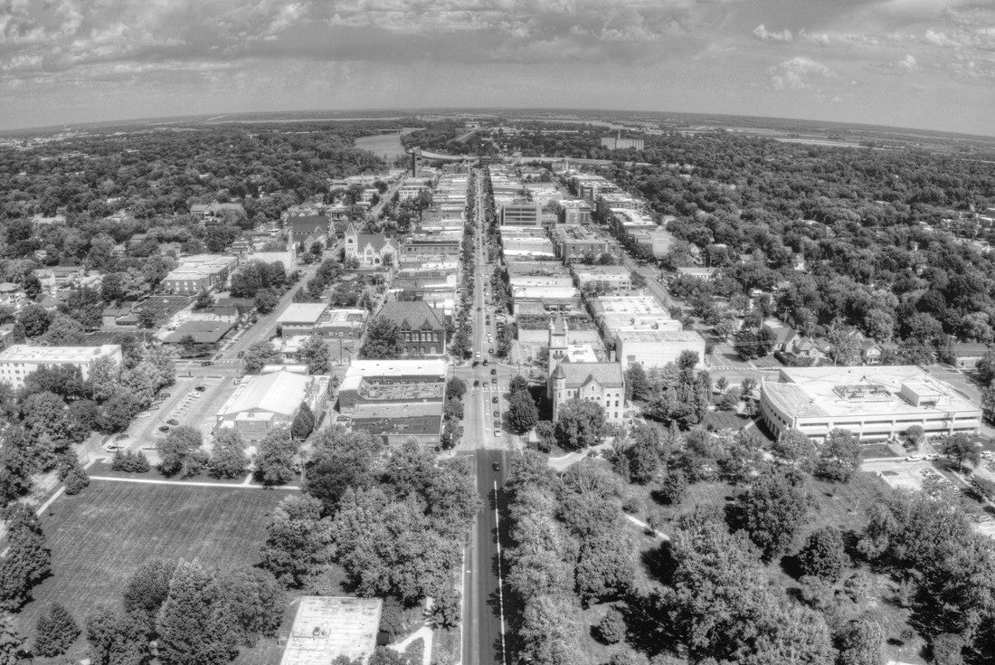Lawrence is a Town in Eastern Kansas with a State University 2000pc PuzzleBlack and White