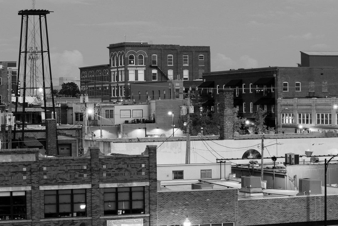 Springfield Missouri down town in the evening 2000pc PuzzleBlack and White