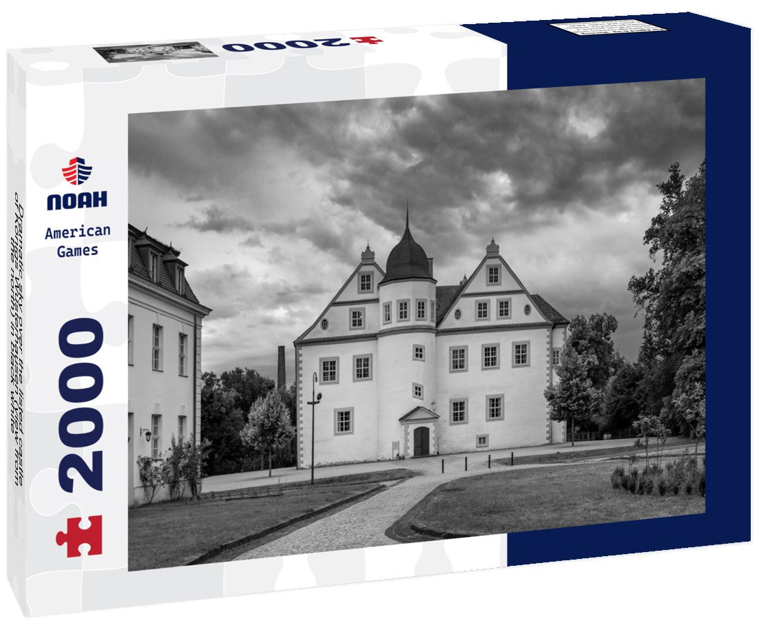 Dramatic sky over the listed castle of Königs Wusterhausen (view from the north) 2000pc PuzzleBlack and White