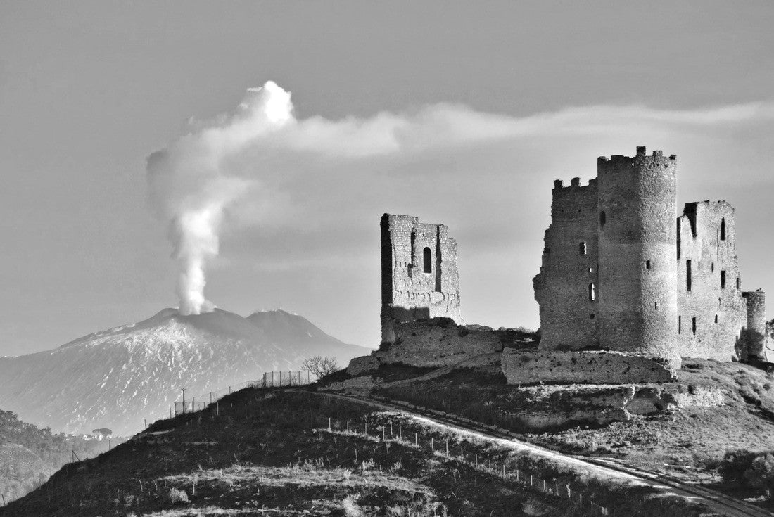 Picturesque View of Mazzarino Medieval Castle with the Mount Etna in the Background, Caltanissetta, Sicily, Italy 2000pc PuzzleBlack and White