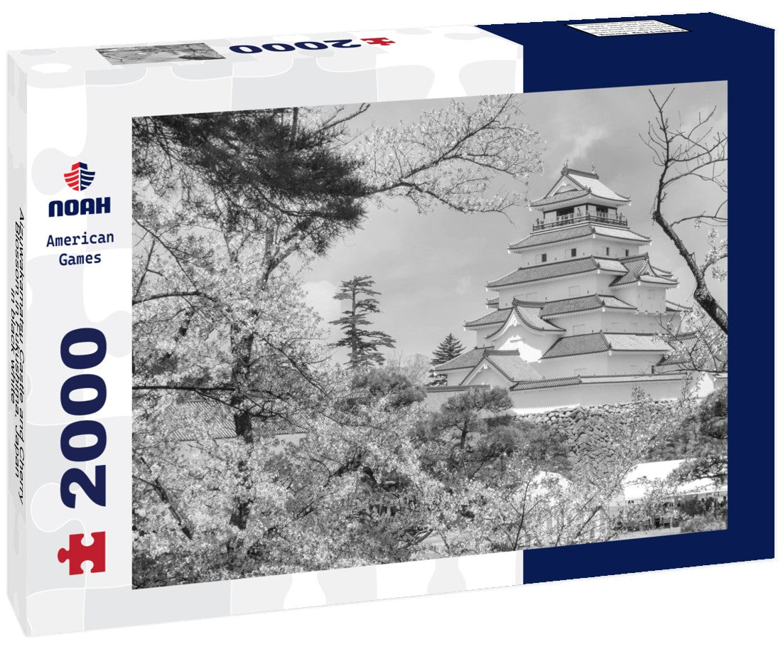 Aizuwakamatsu Castle and Cherry Blossom in Fukushima, Japan 2000pc PuzzleBlack and White